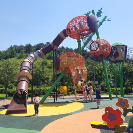 Il Villaggio delle ghiande BIG